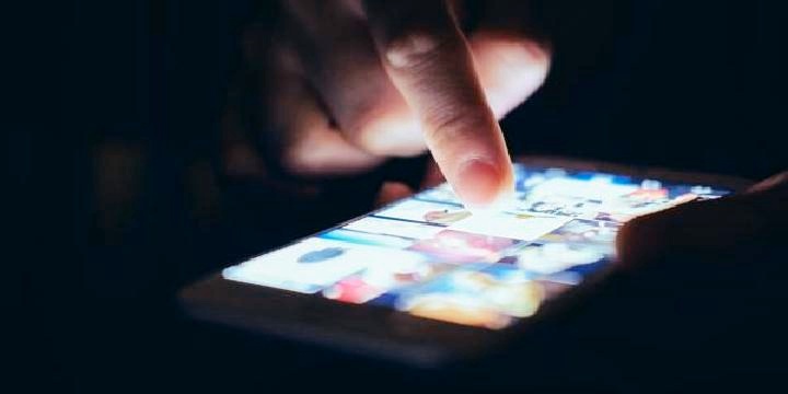 海角吃瓜一区 豆瓣、整合与社群互动价值