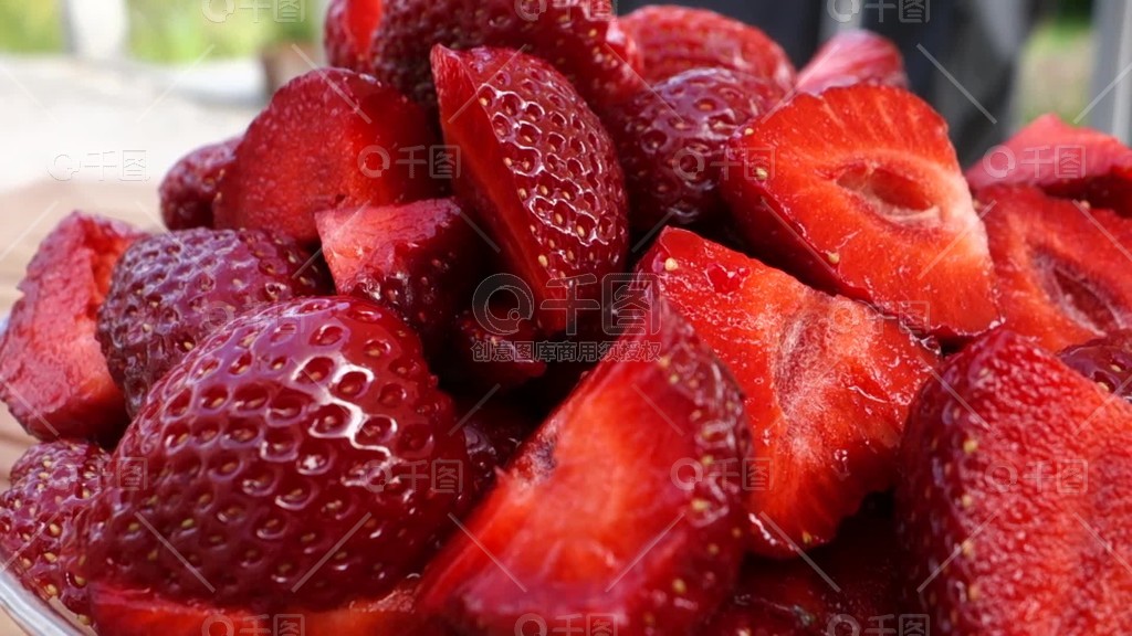 视频' 不过你的视频输入比较简单