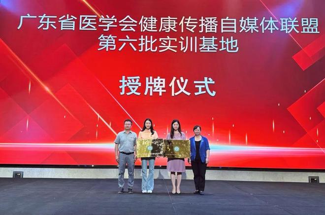 小马拉大车片 小马我非常乐意为你提供帮助