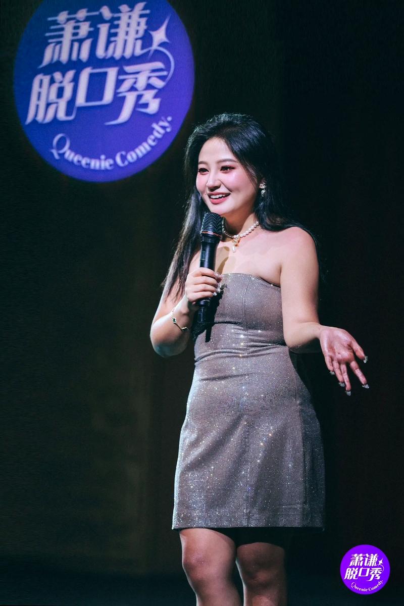 2月里番动漫 向上的月里网络环境