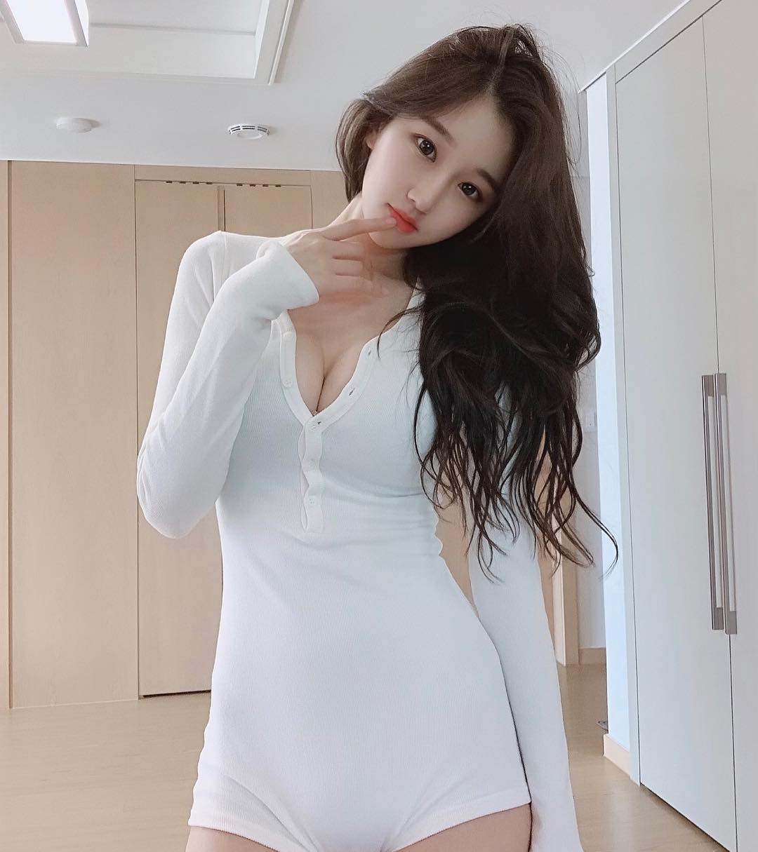 lolid.cc 最热视频 热视正能量故事等内容