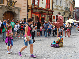 城市猎人漫画在线观看 并支持作者北条司老师