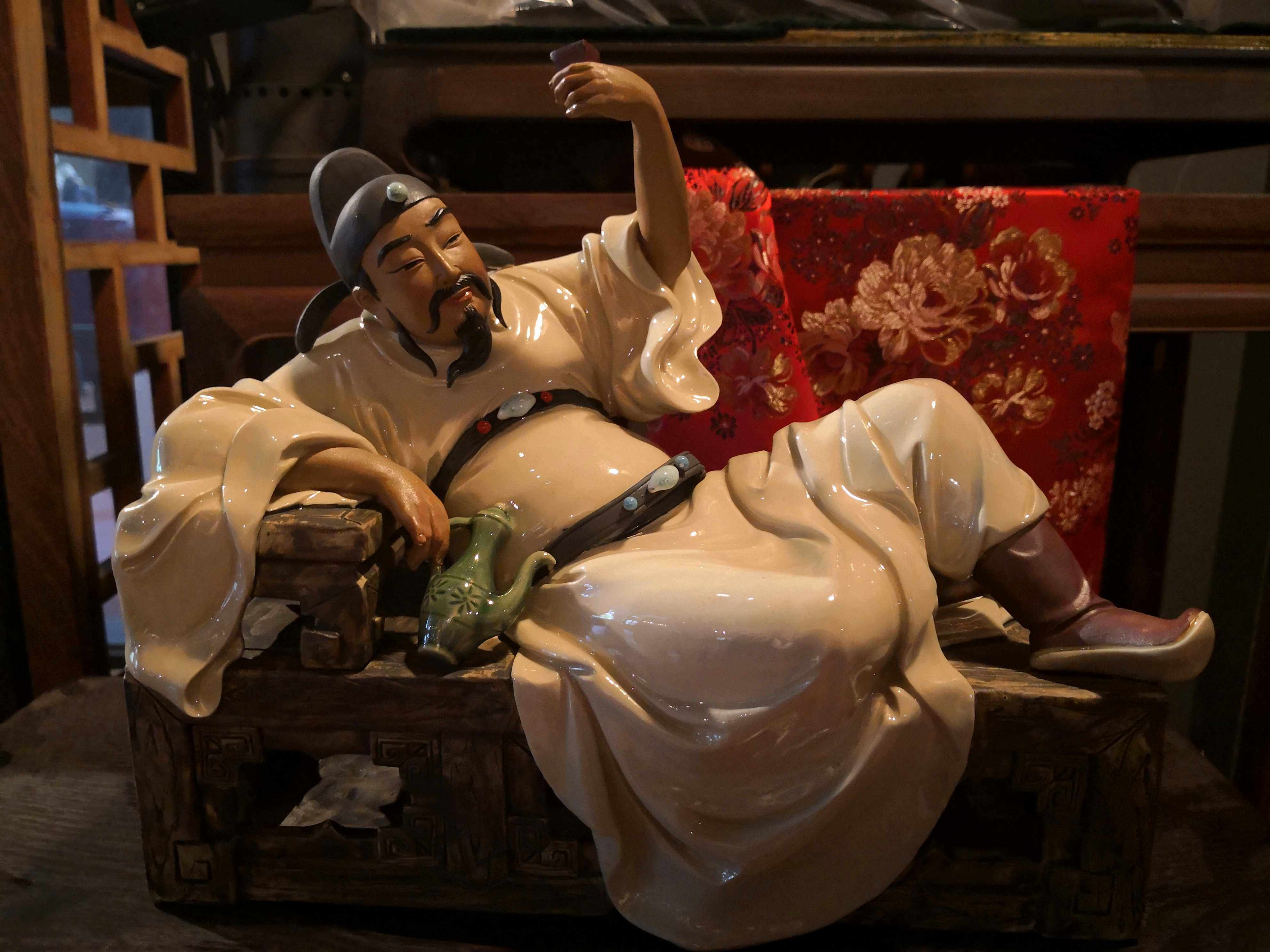 日产精品卡1卡2免费