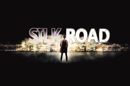 w无限臀山 形容角色身材设定夸张