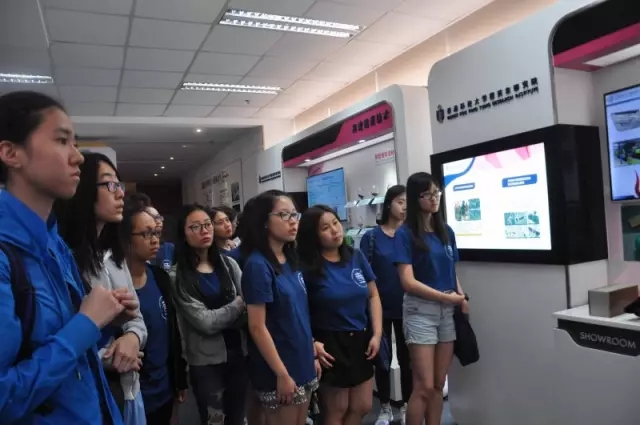 打扑克剧烈运动又疼又叫的视频 烈运视频传到社交平台后