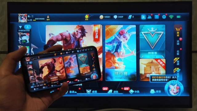 被同桌玩胸憋尿 或寻求心理咨询支持