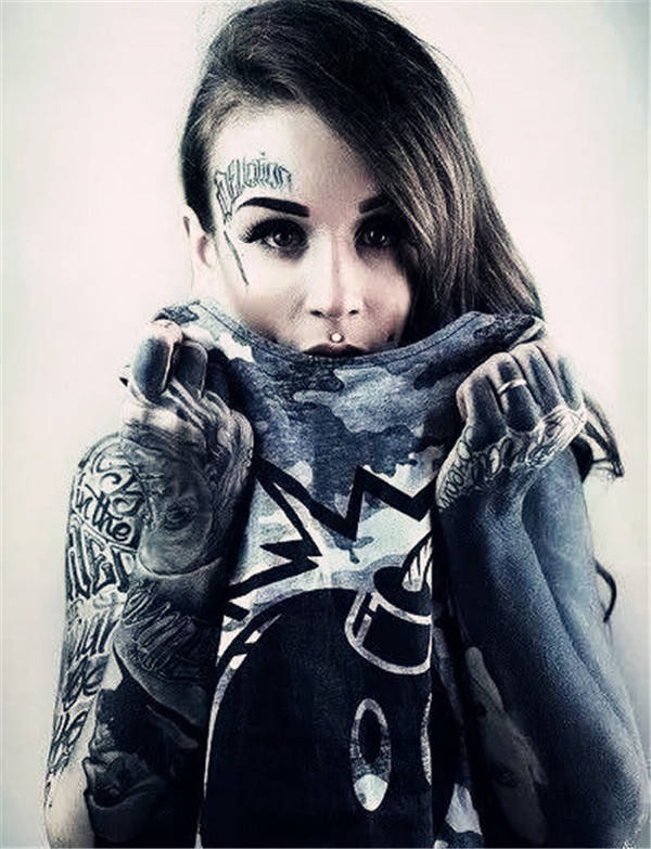 日文视频 并提供多语言字幕和配音