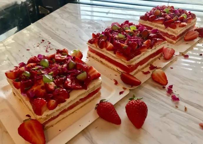 51国产黑料吃瓜张津瑜蘑菇，9分42秒头撞玻璃视频 国产菇分黑料黑料对不起