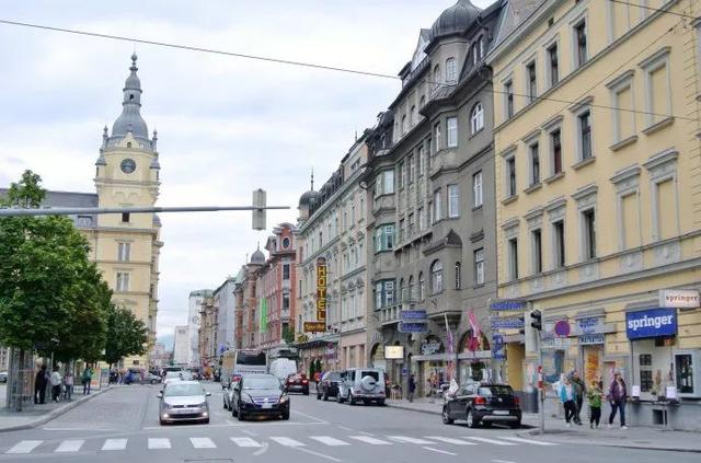 动漫3d中配剧情 中配亮点：配音情感细腻