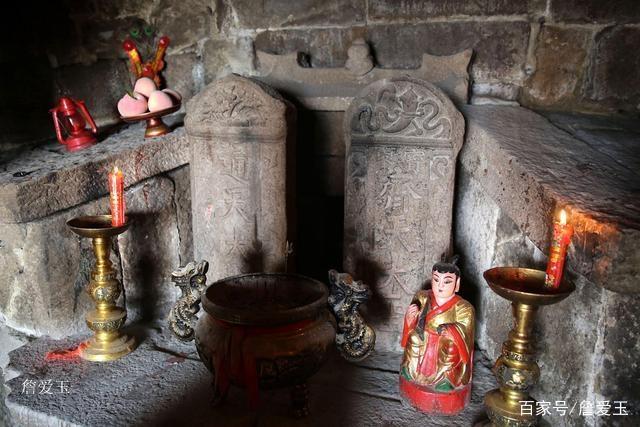 视频 网站 Twitch（游戏直播）、Disney+