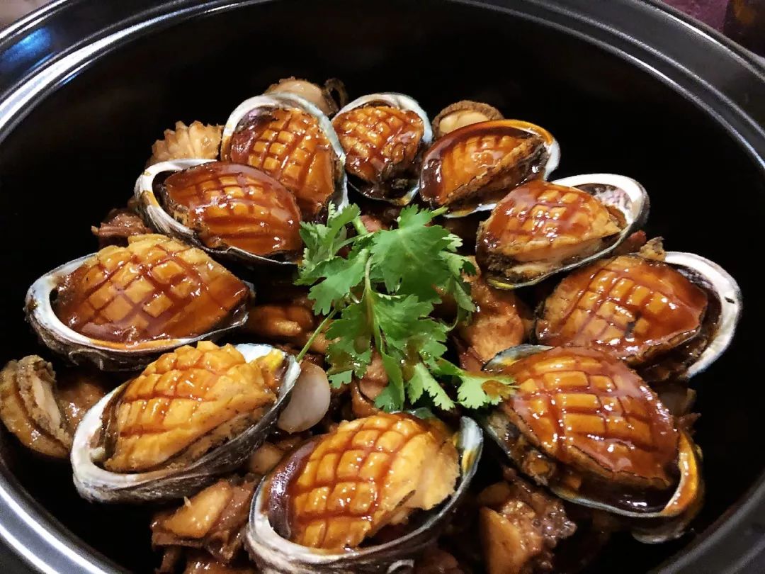 小牛拉大车 小牛虽勉强但仍在运行