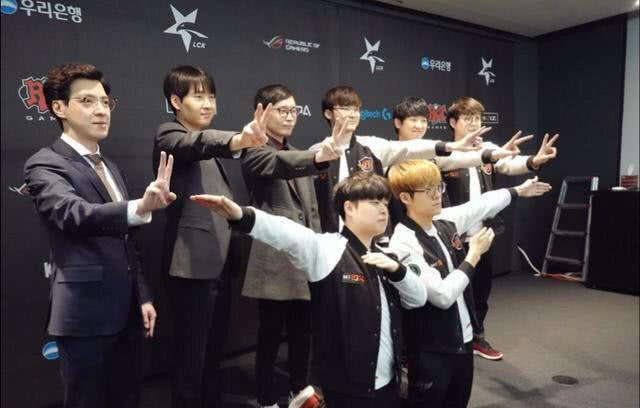 欧美久久久精品免费 