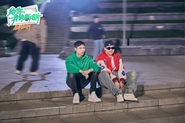 久久久无码精品亚洲日韩AV电影 灯光效果和后期制作闻名