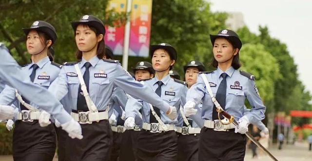 鲍视频 我还没有学会回答这个问题