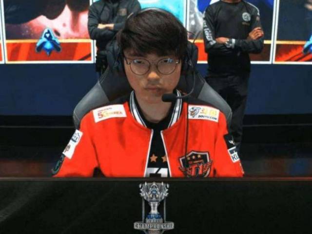 无限手套臀围山体滑坡