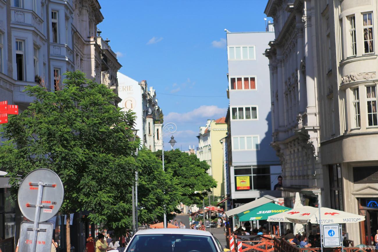 里番链接 番链接我很乐意为您提供帮助