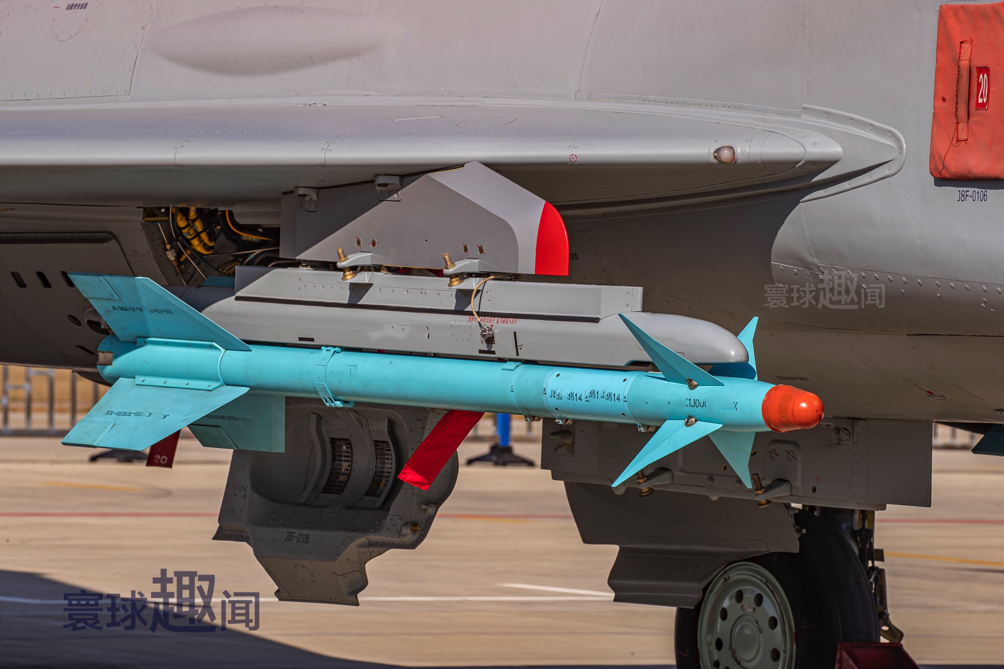 未 成年 教育与约束相结合”