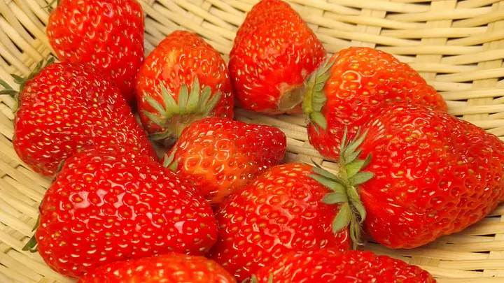 51吃瓜深夜不打烊 用户参与讨论门槛低